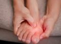 Alluce valgo: i consigli per alleviare il fastidio della “cipolla” al piede