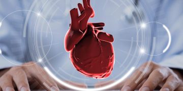 Smartphone: basta tenerlo in tasca per predire il rischio di decesso  a 5 anni