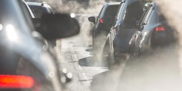 Lo smog da traffico altera le funzioni cerebrali: lo dice la scienza