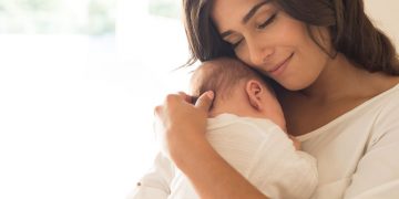 Tecnologia e neonati: una tutina per monitorare la loro salute